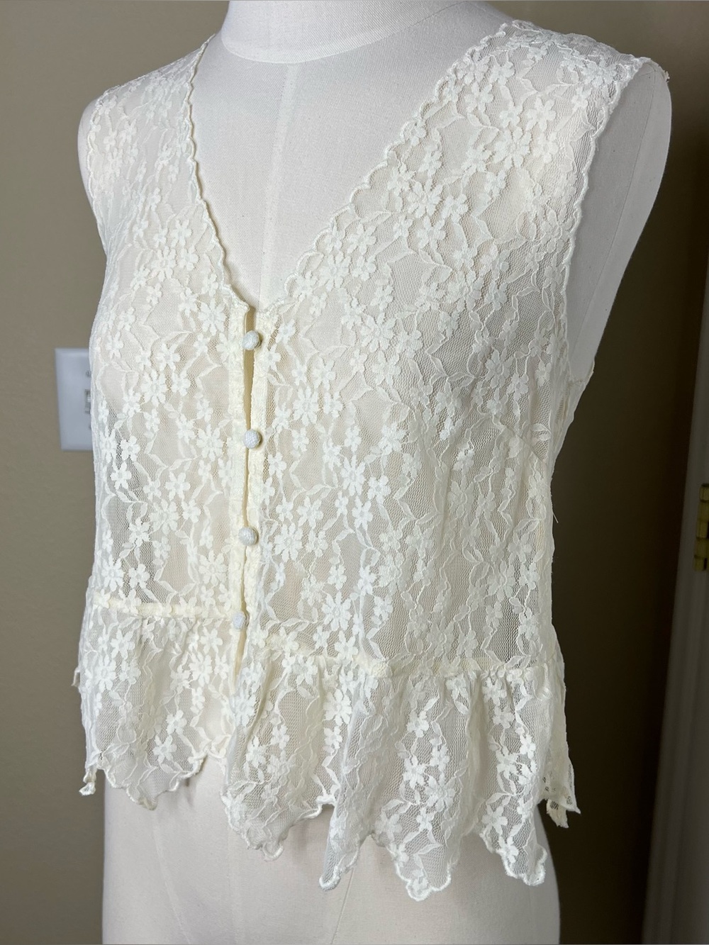 American Eagle Lace Button Up Vest in Cream